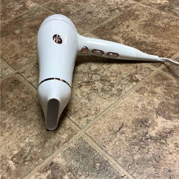 T3 Micro Featherweight 2 Blowdryer - Picture 2 of 7